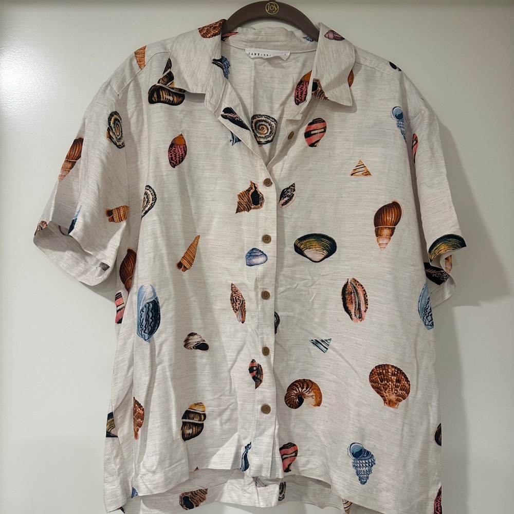 🐚 Jane and Delancey Seashell Print Button Down Shirt